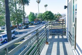 4BR/4BR modern house at Mid-city - 8