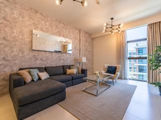 Dazzling 1BR in Park Point - Dubai Hills - 0