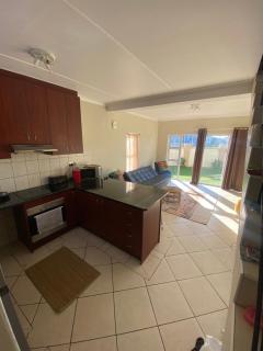 Stylish Coastal Retreat near Surfers corner - Muizenberg - Muizenberg - 1