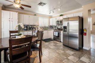 Vegas Getaway, Pool, Basket Ball, Games, Cook - Las Vegas - 5