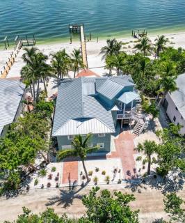 BEACHFRONT-Amazing Fishing,Shelling,Sunrise views! - Captiva - 2