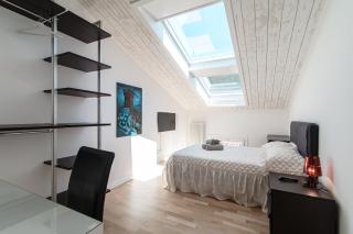 Attic 64 - The House Of Travelers - 3