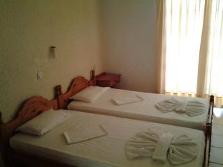 Lola's Hotel - Platanias - 8