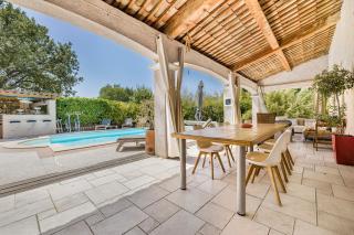 Villa145m2 et 2 autres Appartements 50m2, Appart 60m2, idéale grande famille, groupe amis,salle fitness, Jardin, proche Cannes, Grasse, Antibes, - Montauroux - 3
