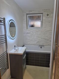 Cosynitebnb for 4 - Birmingham - 0