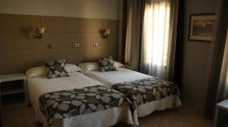 Hotel Los Naranjos - Cáceres - 1