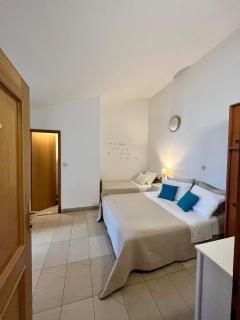 Studio apartment Gorana with swimming pool - Jelsa - 9