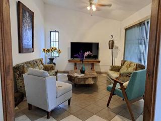 Hermosa casa en Cuernavaca cerca de los mejores restaurantes y plazas - Cuernavaca - 3