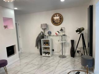 Luxurious 2 bed home in Basildon - Basildon - 8