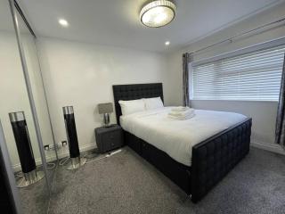 Luxurious 2 bed home in Basildon - Basildon - 4