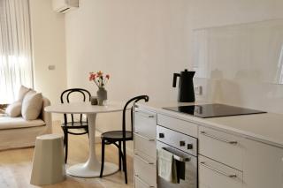 Collingwood Studio Hideaway - 0