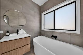 Kira Lani - Pet friendly Tura - Tura Beach - 3