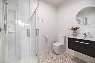 Remarkable Mountain Scene - A Modern Escape - 2