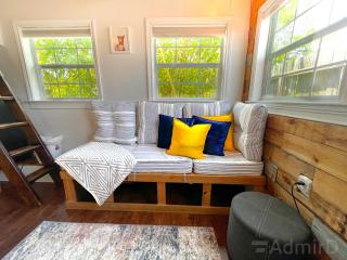 Tiny House w/ Backyard Chickens & Tesla for Rent* - 0