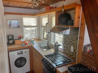 Tiny House w/ Backyard Chickens & Tesla for Rent* - 4