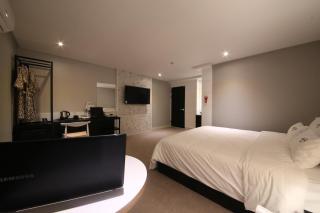 Almond Hotel Gupo Station - Busan - 7