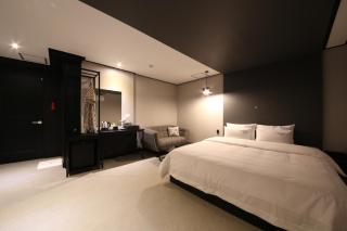 Almond Hotel Gupo Station - Busan - 2