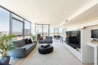 Metropolitan 70 - Canberra - 7