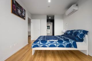 Spacious & Open 2 bd 2bth Unit in Canberra City - Canberra - 3