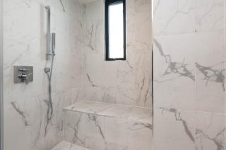 Regency Modern Apartments - 4