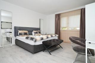 Ferienwohnung & Aparts am Schloss Park - Essen - 5