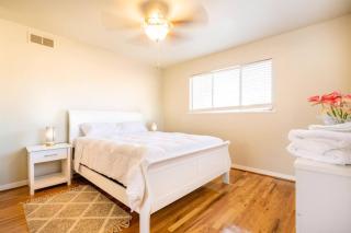 5 Beds, 2 Full Baths, w/Gazebo, w/Fenced Backyard - Yuba City - 8