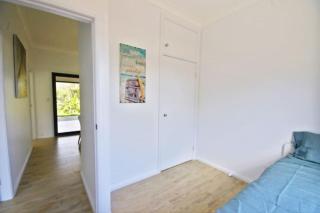 Hilltop Retreat - best of both worlds: Beach/farm - 2