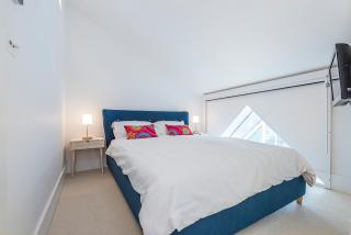 Hidden Gem in Chiswick, Stylish 1 Bedroom House - London - 8
