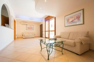 ISA - Residence with swimming pool in Sos Alinos, apartments with air conditioning and private outdoor area - Cala Liberotto - 1