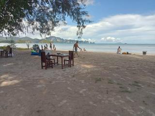 PAN Beachfront Resort Krabi - Klong Muang Beach - 5
