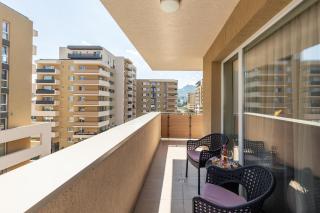 5th Floor Executive Apartment with Balcony and Free Parking - Brasov - 2