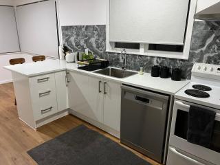 Spacious 4 bedroom House in Manukau - Auckland - 1