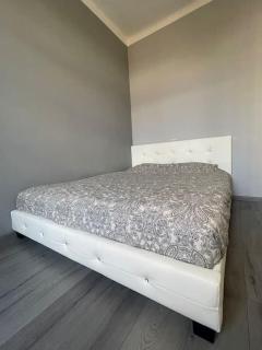 Minimalist apartment-free parking, self check in - Riga - 2