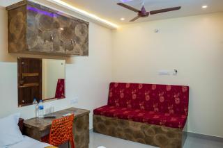 Le Suresh Guest House - Puducherry - 1