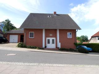 Großzügige Ferienwohnung im Haus ''Anno 2000'' - Bergen auf Rügen - 7