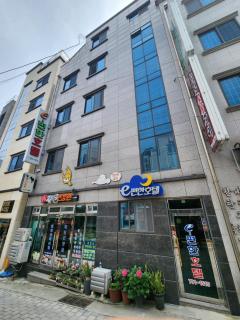 e comfy Hotel - Ulleung - 9
