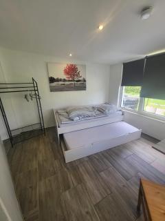 Ruhiges Apartment mit Blick in den Garten - Alsdorf - 2