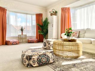 Private Cosy House in Chartwell, Hamilton, Near Everything - Hamilton - 3