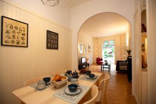 Majestic T2 calme, spacieux, central, avec parking - 1