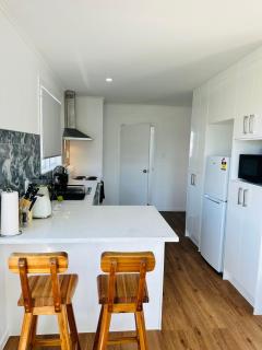 Spacious 4 bedroom House in Manukau - Auckland - 2