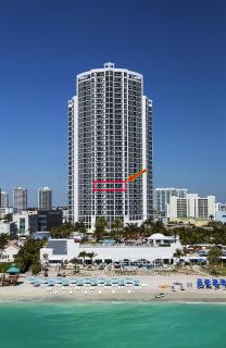 TRUMP INTL 2 BEDROOM APARTMENT 1600 Sqf OCEAN FRONT - Miami Beach - 6