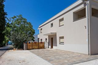 Modern holiday house near beach - Fažana - 0