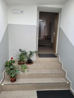 Pod střechou - 4