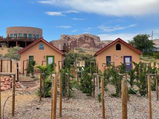 Willow Street Cottages - Bluff - 0