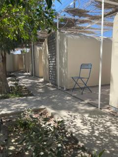 Santorini Camping & Hostel - Fira - 9