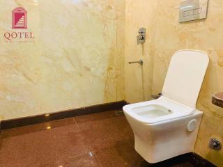 Qotel Express Pitampura Couple Friendly - 3