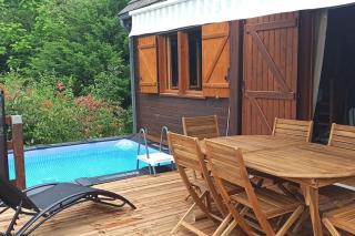 Le Chalet du lac avec spa et piscine privés pour le printemps et l'été et poêle à bois réconfortant en hiver - Beaulieu - 9