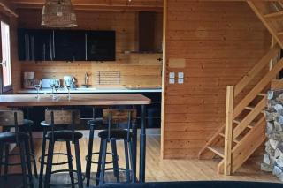 Le Chalet du lac avec spa et piscine privés pour le printemps et l'été et poêle à bois réconfortant en hiver - Beaulieu - 8