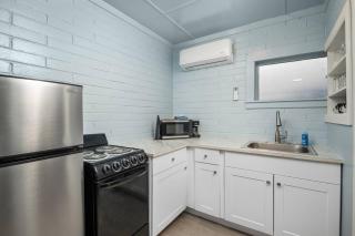 Cottages at Rockaway Beach Suite #4 - Rockaway Beach - 2