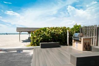 Updated 2 Bed / 1 Bath Villa on the Beach! - Siesta Key - 5